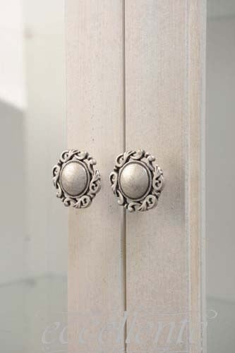 イタリア製 2ドアカップボード パッシオーニ アンティークホワイト+シルバーリーフ|2 door cupboard Passioni/Antique white with silver leaf|TV-ST5464AW