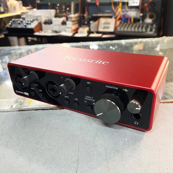 Focusrite Scarlett 2i2 (gen. 3) | 中古新入荷商品,USED録音機材 