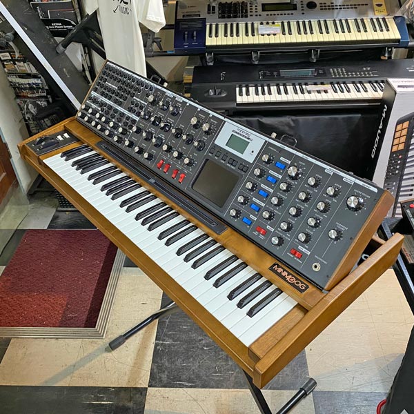 【ジャンク】Moog Minimoog Voyager RME アナログシンセ ジャンク】Moog Minimoog Voyager RME アナログシンセ