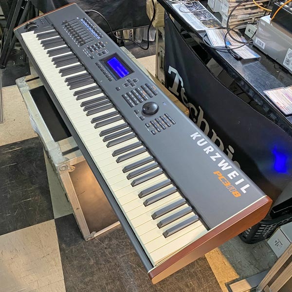 KURZWEIL カーツウェル Artis ステージピアノ 88鍵 美品 動作品 KURZWEIL カーツウェル Artis ステージピアノ 88鍵 美品 動作品