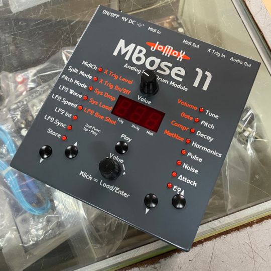 JOMOX MBASE 11 アナログ キック音源(Jomox MBase11 アナログ JOMOX MBASE 11 アナログ キック音源(Jomox MBase11 アナログ