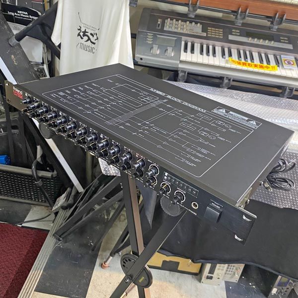 ROLAND M-120