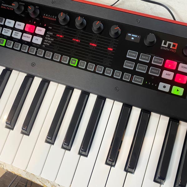 IK Multimedia UNO Synth Pro | 中古新入荷商品 | | えちごや