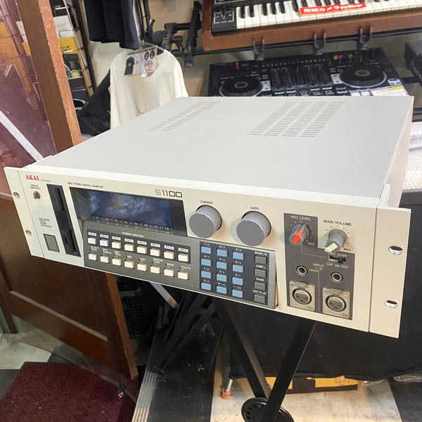 国内未入荷 Major Tom Eurorack シーケンサー 美品 中古新入荷商品