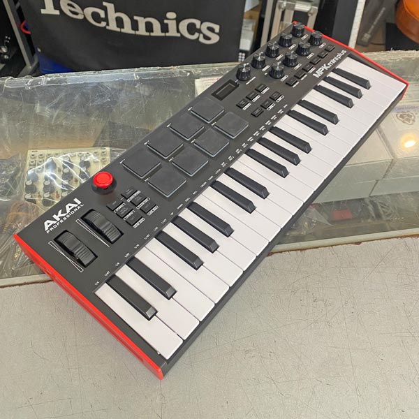 AKAI MPK mini Plus | 中古新入荷商品 | | えちごやミュージック