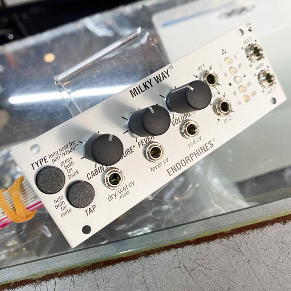 ENDORPHIN.ES Milky Way 1U Silver | 中古新入荷商品 | | えちごや