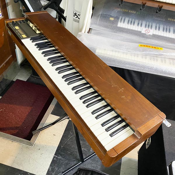 ⚫︎販売終了⚫︎ポータブル電子ピアノ　キーボード　シンセサイザー　中古品 キーボード(シンセサイザー) セット 1日 ¥11.000- - レンタルDE楽器