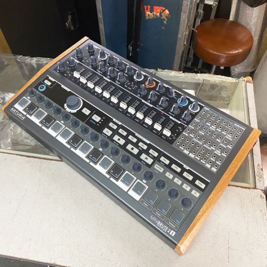中古新入荷商品,USEDシンセ・キーボード,シンセサイザー,音源