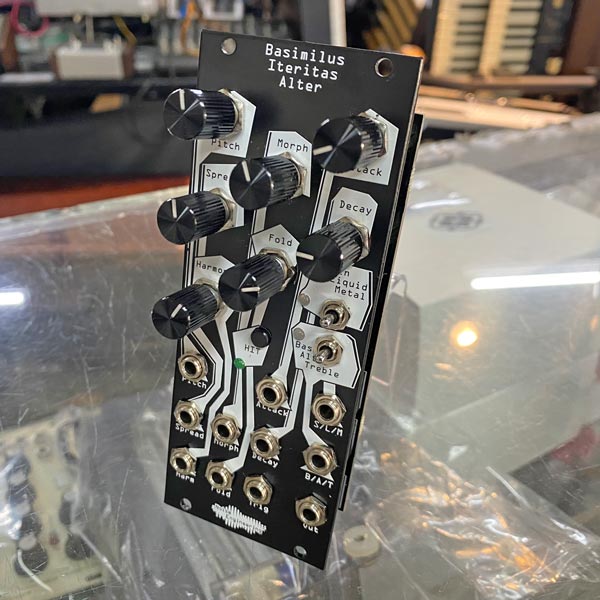 Noise Engineering Basimilus Iteritas Alter Black | 中古新入荷商品