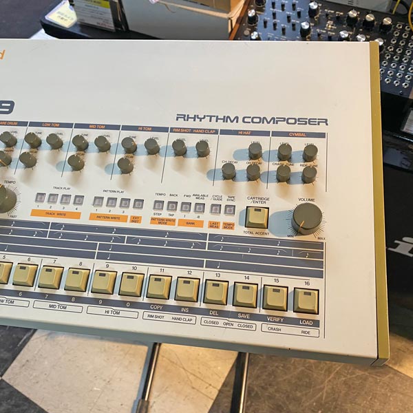 ROLAND TR-909 後期型 #2 | 中古新入荷商品 | | えちごやミュージック