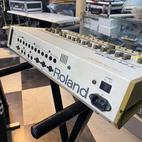 ROLAND TR-909 後期型 #2 | 中古新入荷商品 | | えちごやミュージック