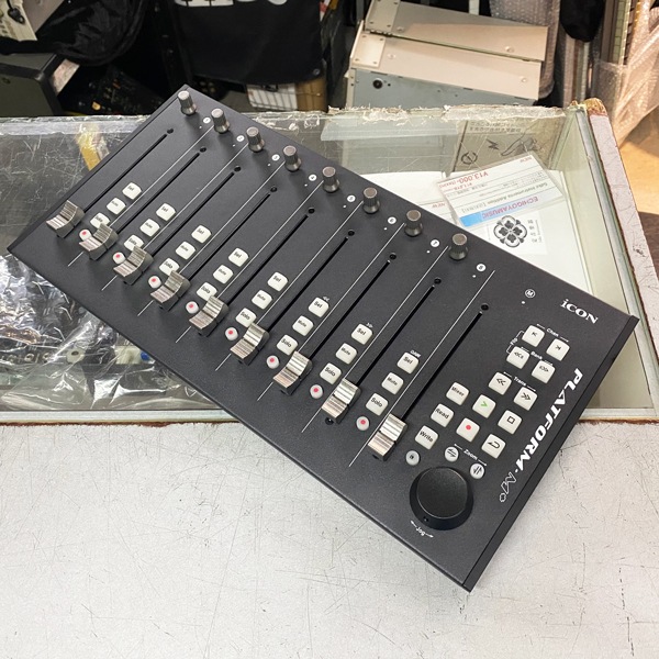 iCON（アイコン）/Plat form x + 【中古】【USED】MIDI関連機器MIDIコントローラー【立川店】 iCON（アイコン）/Plat form x + 【中古】【USED】MIDI関連機器MIDI