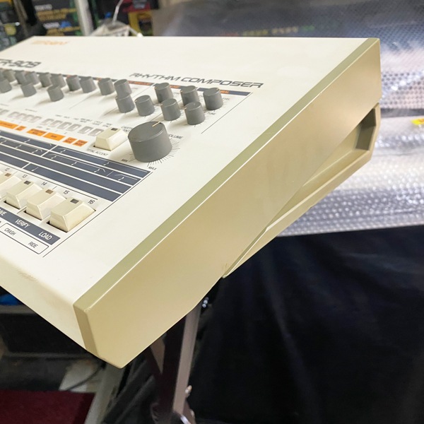 ROLAND TR-909 後期型 | 中古新入荷商品 | | えちごやミュージック