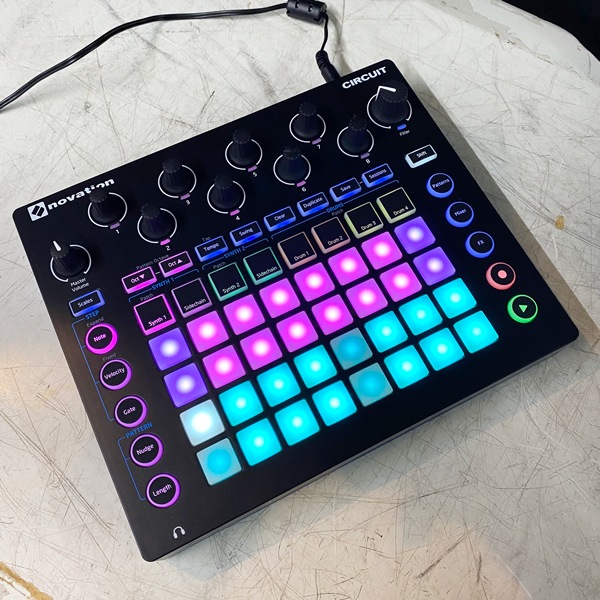 Novation Circuit リズムマシン【最終お値下げ】 NOVATION Circuit | すべての商品 | | えちごやミュージック