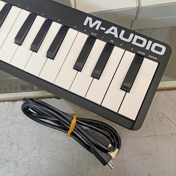 M-AUDIO Keystation88mk2 新品/未使用！ Amazon.com: M-AUDIO Keystation Mini 32 MK3 USB MIDI Keyboard