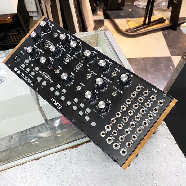 mo♬.*゜ MOOG MOTHER-32 | 中古新入荷商品,USEDシンセ・キーボード
