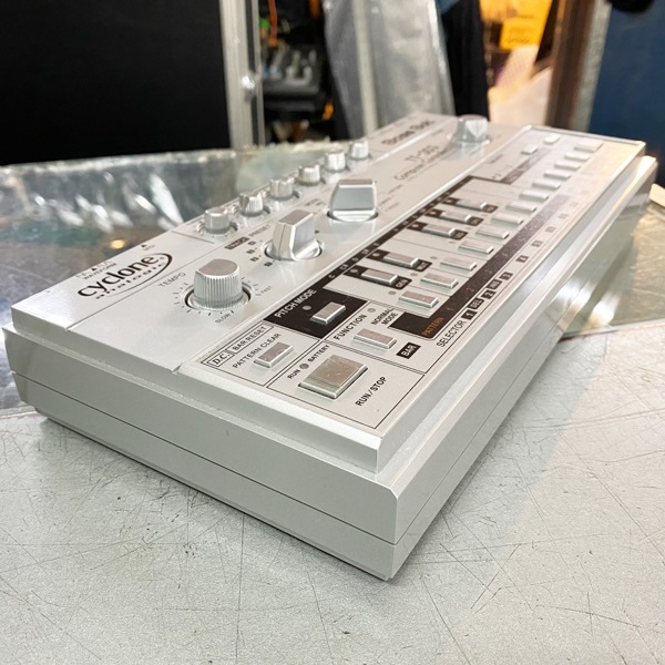 Cyclone Analogic TT-303 MKI | 中古新入荷商品 | | えちごやミュージック