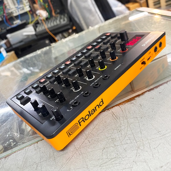 ROLAND AIRA Compact T-8 Beat Machine | 中古新入荷商品 | | えちごや