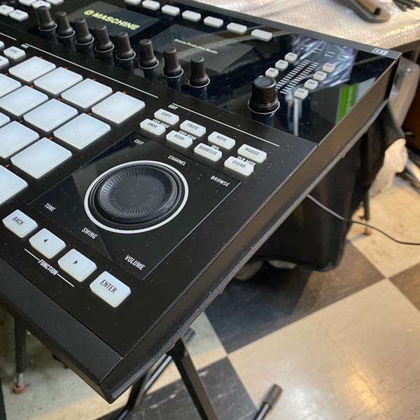 Native Instruments MASCHINE STUDIO BK | 中古新入荷商品