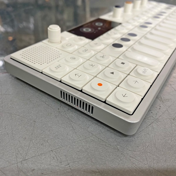 Teenage Engineering OP-1 field | 中古新入荷商品 | | えちごや