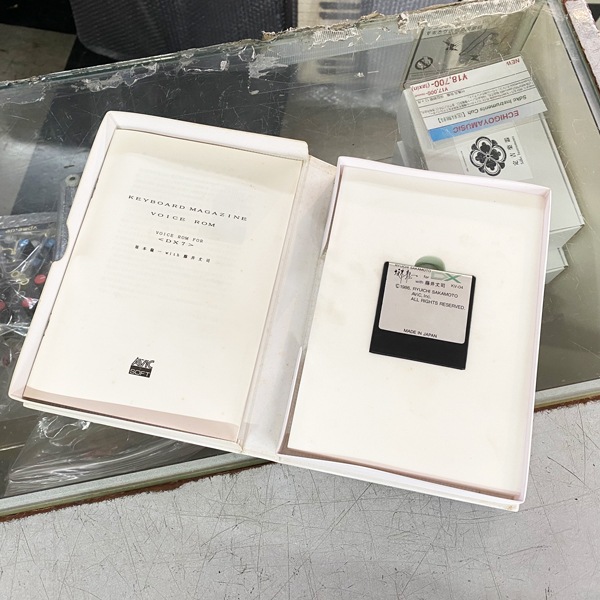 YAMAHA DX7 VoiceROM 坂本龍一 with 藤井丈司 KV-04 YAMAHA KV-04 坂本龍一 with 藤井丈司 | 中古新入荷商品 | | えちごや