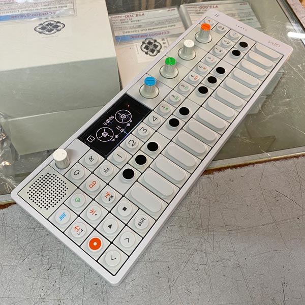 Teenage Engineering OP-1 | 中古新入荷商品 | | えちごやミュージック