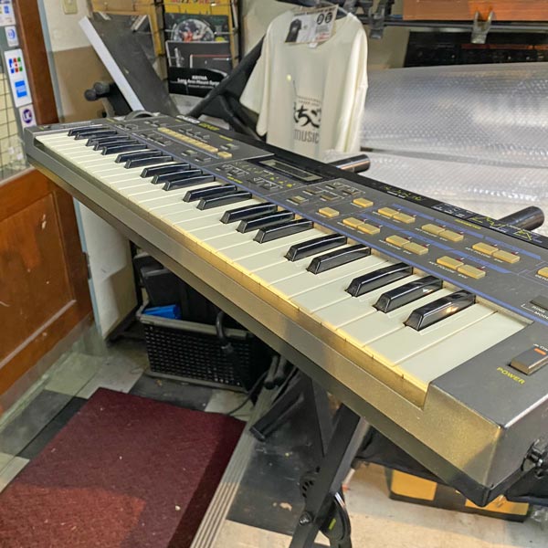 CASIO CZ-101 61鍵 シンセサイザー CASIO CZ-101 61鍵 シンセサイザー Vintage Casio CZ-101 Digital