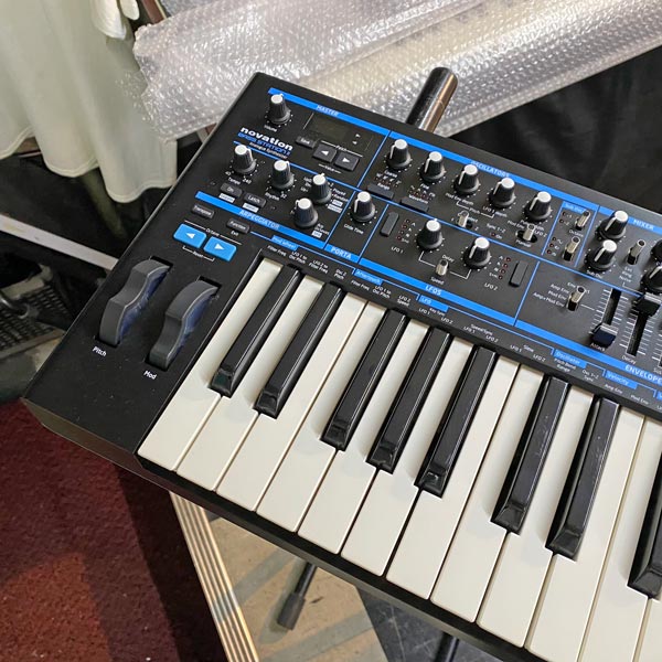 新品に近い　Novation Bass Station II 25鍵 NOVATION Bass Station II | 中古新入荷商品 | | えちごやミュージック