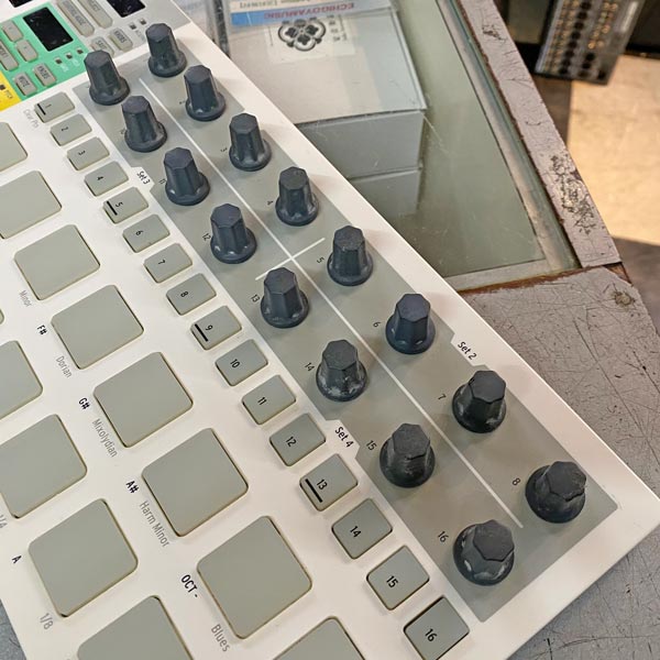 ARTURIA BEATSTEP PRO | 中古新入荷商品 | | えちごやミュージック