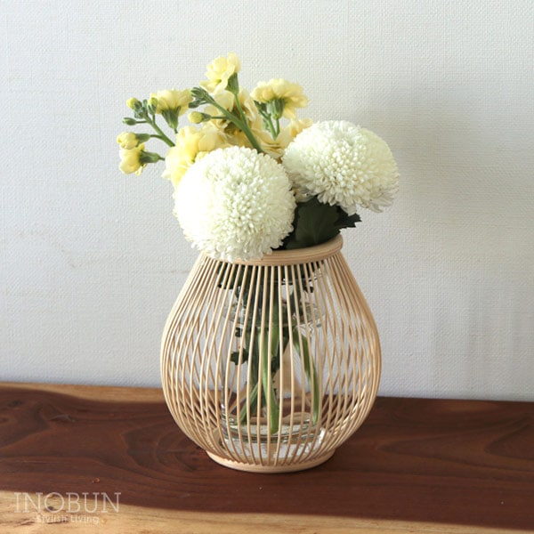 公長齋 小菅 竹 花入れ 菓子器. 竹の凛とした佇まいにうっとり。空間が華やぐ「公長斎小菅」の