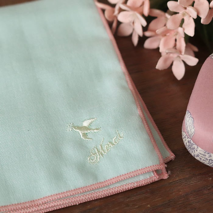 ハンカチ ダブルガーゼハンカチ 小鳥刺繍柄 ミントxサーモンピンク 綿100% 日本製