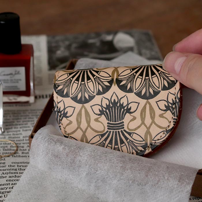 HIRAMEKI プチケース ファンファン アートレザーシリーズ エジプシャンロータス 牛革 日本製 小銭入れ プレゼント