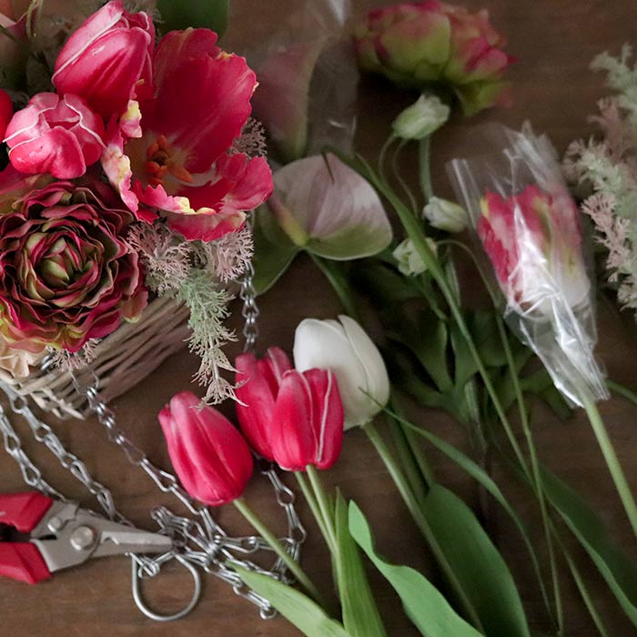 フラワーアレンジメント チューリップ＆ラナンキュラス ビビッド