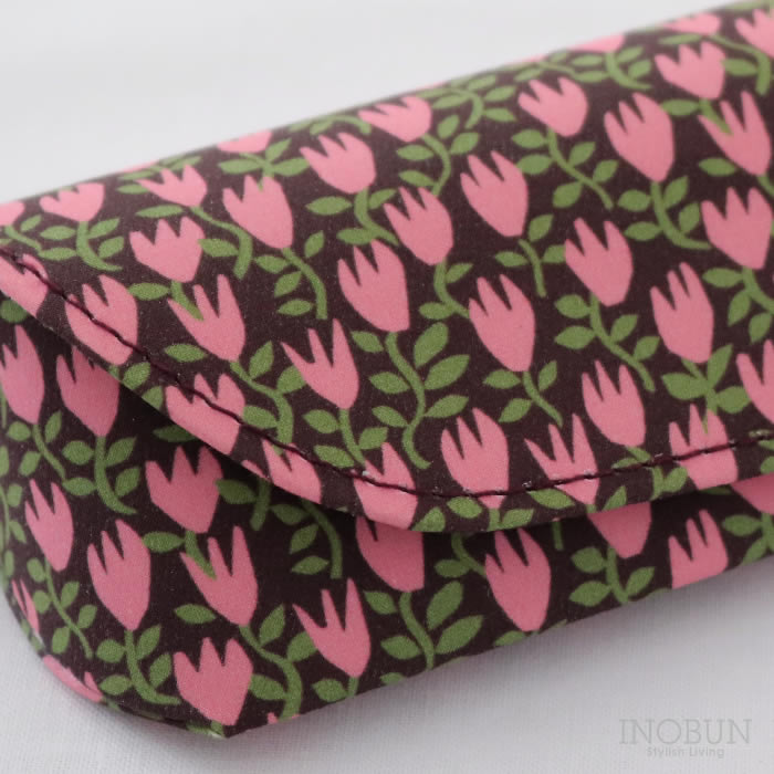 リバティ生地使用　メガネケースハード　スリーピングローズ　ピンク　ハンドメイド 受注制作】メガネケース・リバティフェリシテ（ネオンピンク