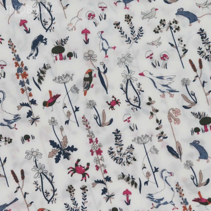 Parkes リバティ　鳥と動物と森　半袖ブラウス　M Parkes リバティ 鳥と動物と森 半袖ブラウス M