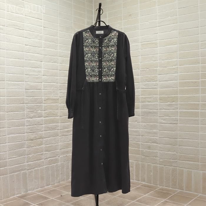 sosotto 細コール × LIBERTY ビブヨークワンピース StrawberryThief