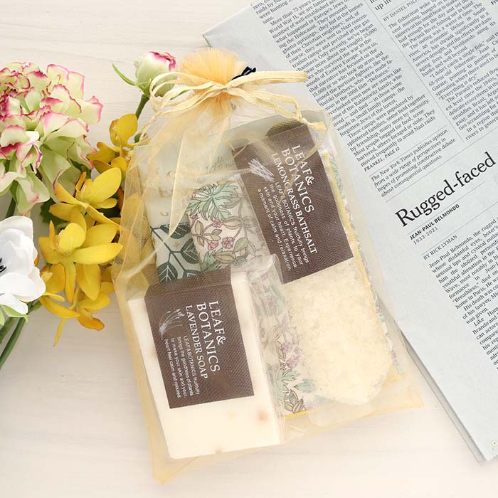 バスソルト＆リバティハンカチギフト LIBERTY オーガンジー巾着 プチギフト