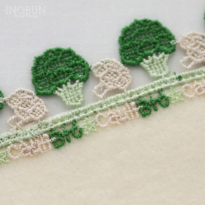 近沢レース店 ブロッカリ アイボリー 1月 シーズンタオルハンカチ