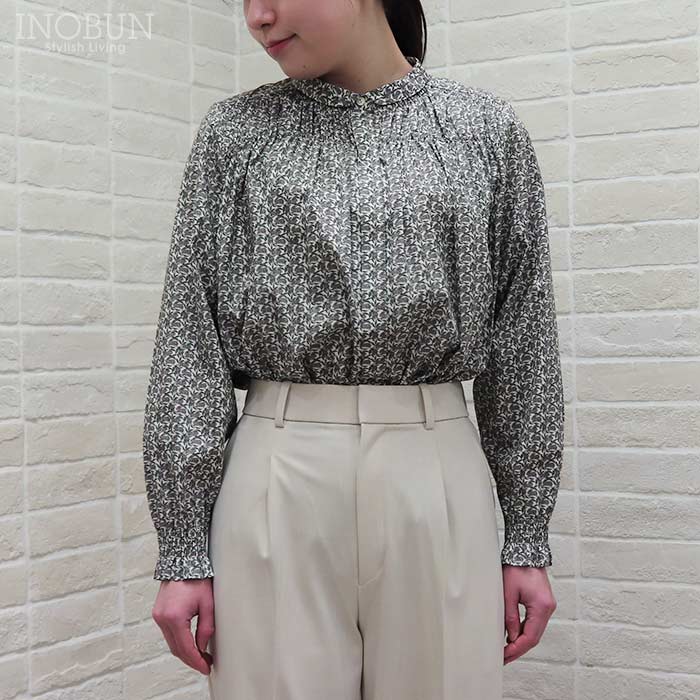sosotto リバティ タナローンチビ衿シャーリングブラウス 長袖 Mサイズ Cotton Tail コットン・テイル オフホワイト地 LIBERTY