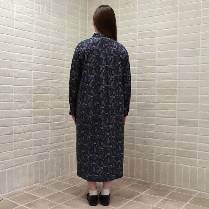 Parkes バンドカラーシャツワンピース 30ビエラ 森の中の家 ネイビー M