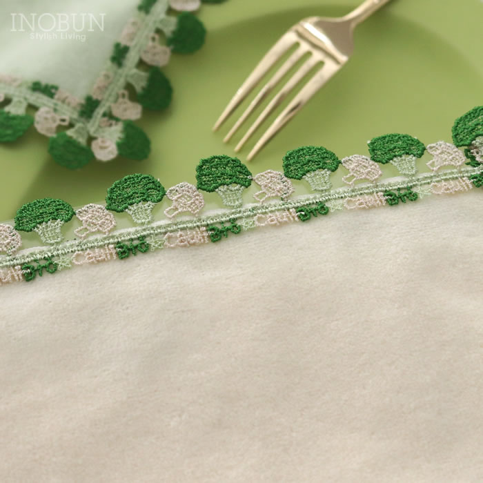 近沢レース店 ブロッカリ アイボリー 1月 シーズンタオルハンカチ