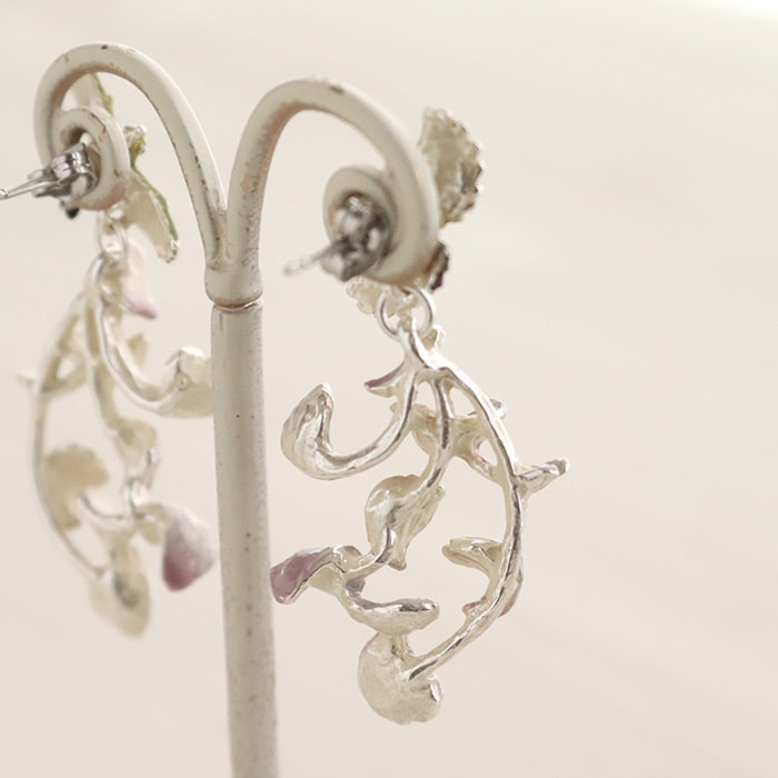パルナートポック 春の渦 ピアス 花 アクセサリー Palnart Poc