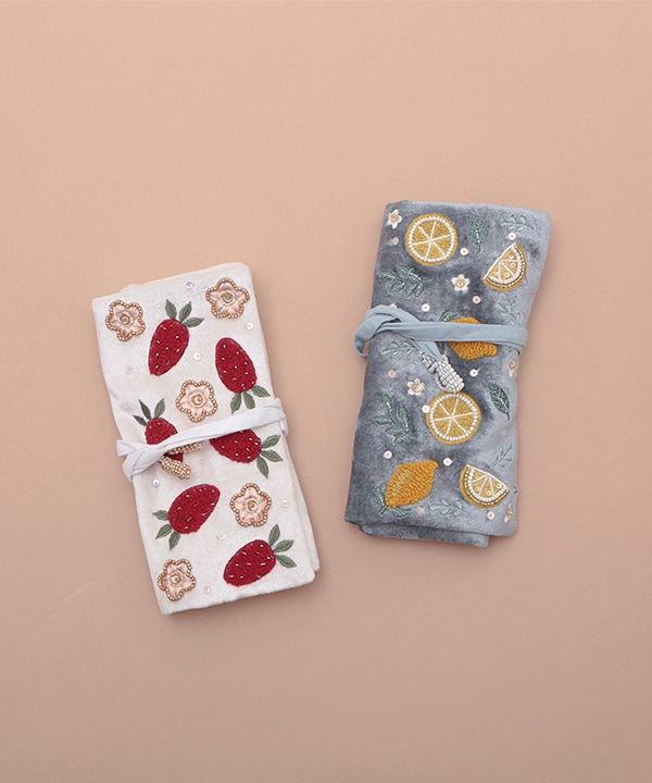 フルーツ刺繍（イチゴ・レモン）アクセサリーケース｜KANKAN