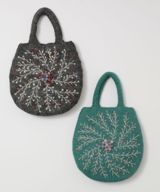 最終価格　ほぼ未使用　 フェルトCALIFORNIA 刺繍 XL 000000012183_cTHBT78.jpg