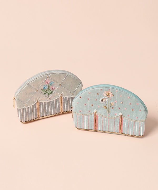 アンティークフラワー刺繍アーチポーチ｜KANKAN ONLINE SHOP【公式】