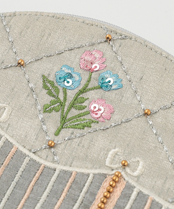 アンティークフラワー刺繍アーチポーチ｜KANKAN ONLINE SHOP【公式】