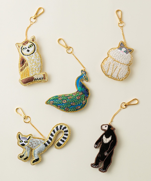 ザリ刺繍キーホルダー （ツキノワグマ) M21-1130｜KANKAN ONLINE SHOP