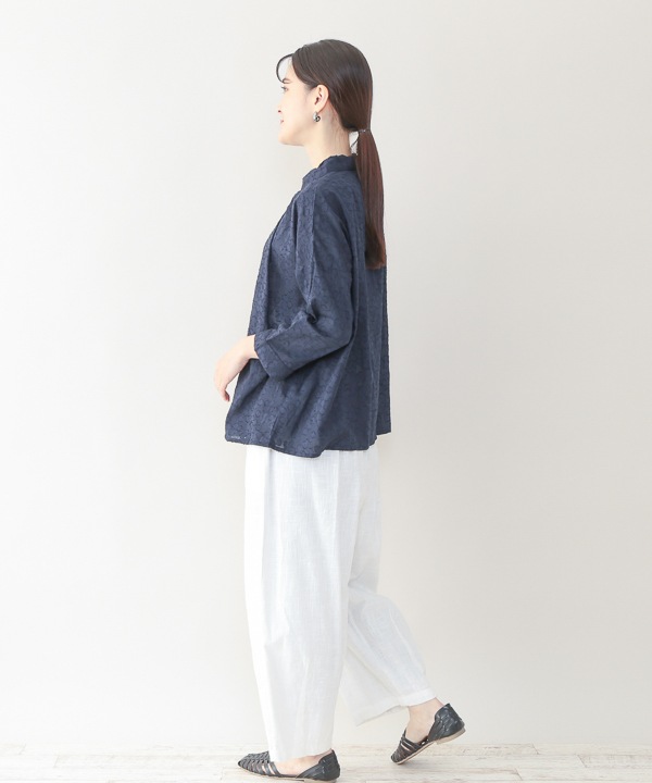 たわわに実ったnutsカットジャガードギャザーブラウス｜KANKAN