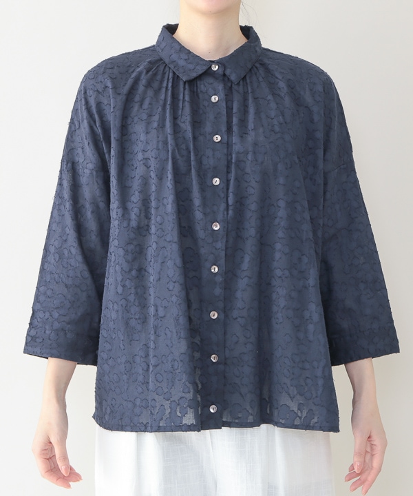 たわわに実ったnutsカットジャガードギャザーブラウス｜KANKAN