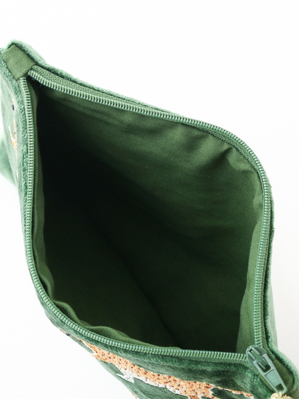 50％OFF】ベロア刺繍ポーチL（3カラー） M42-2030｜KANKAN ONLINE SHOP